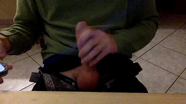 Snapshot of Realita chatting on October 23, 10:03 am Realita online show from October 23, 10:03 am