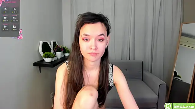 Emily Strikeee online show from December 5, 12:44 pm