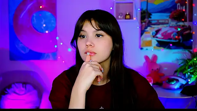 EvaThopson online show from February 20, 1:11 pm