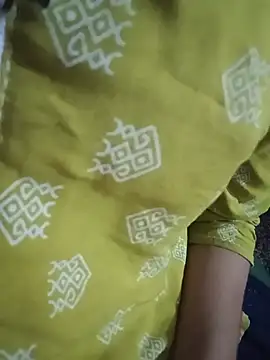 Snapshot of pikubaby chatting on July 24, 10:35 am pikubaby online show from July 24, 10:35 am