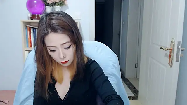 Snapshot of SuSushi728 chatting on April 26, 3:10 pm SuSushi728 online show from April 26, 3:10 pm