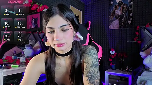 SolBeaumont1 online show from March 13, 9:10 pm