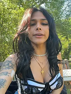 charris stefannia online show from May 9, 8:08 am
