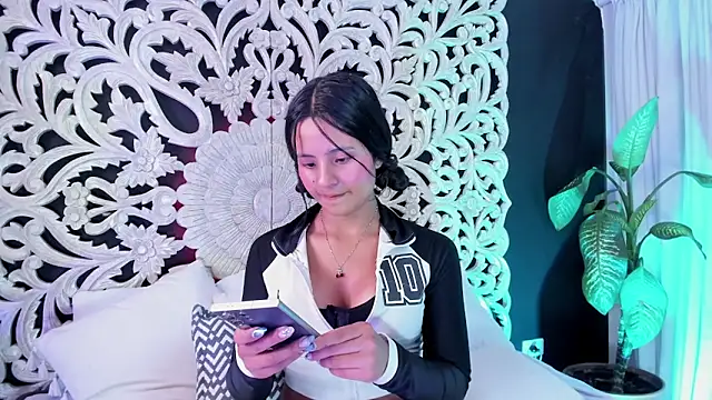 Mindy sweety online show from March 27, 1:11 pm