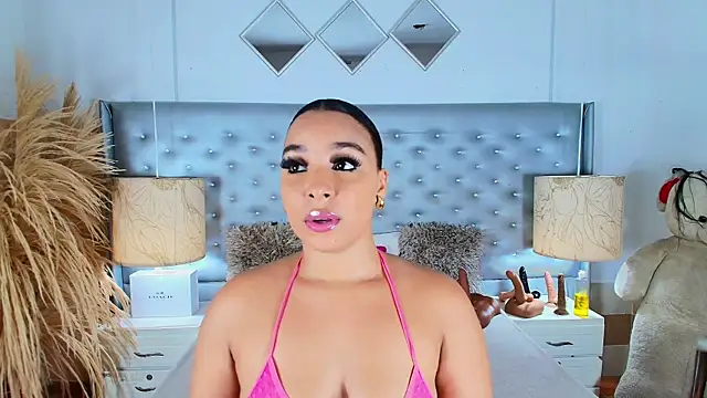 EileenBenzon online show from March 17, 3:57 am