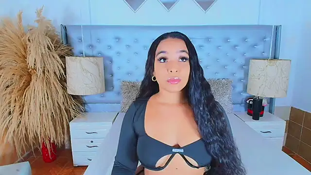 EileenBenzon online show from September 9, 4:17 pm