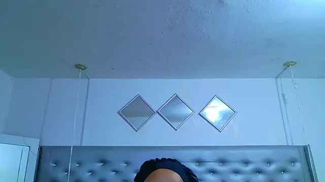 Snapshot of EileenBenzon chatting on April 29, 1:59 pm EileenBenzon online show from April 29, 1:59 pm