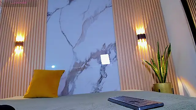 Lil eva2 online show from October 25, 7:30 pm