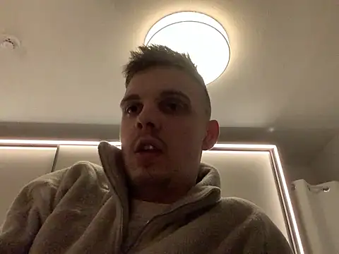 neilho1 online show from December 30, 9:29 pm