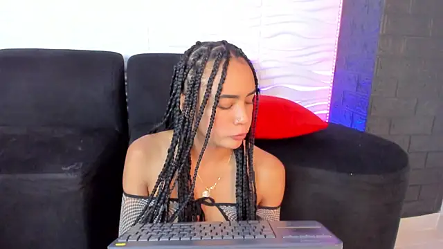 iam cami online show from December 12, 9:08 am