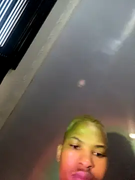 Snapshot of BlueIceCube chatting on October 15, 5:07 am BlueIceCube online show from October 15, 5:07 am