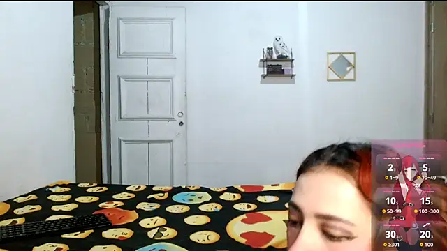 cherrydelioncourt online show from April 1, 5:41 am