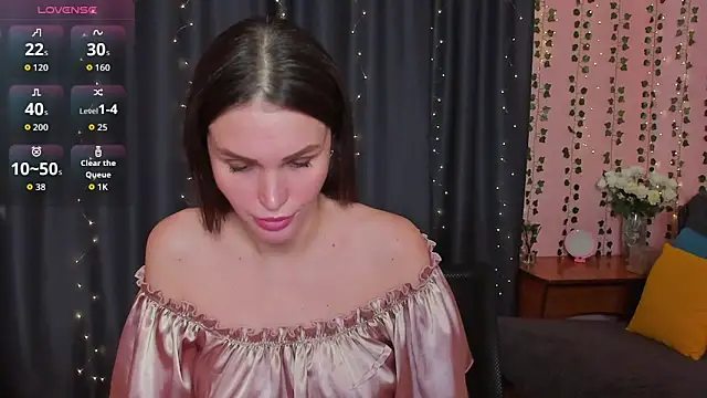 cross the line online show from April 4, 8:12 am