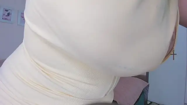 Snapshot of ibella7 chatting on February 16, 7:32 pm ibella7 online show from February 16, 7:32 pm