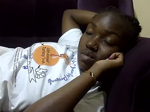 Snapshot of Chichii- chatting on February 25, 10:29 pm Chichii- online show from February 25, 10:29 pm