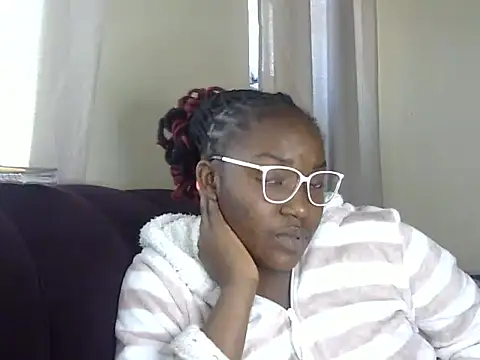 Snapshot of Chichii- chatting on March 1, 1:13 pm Chichii- online show from March 1, 1:13 pm