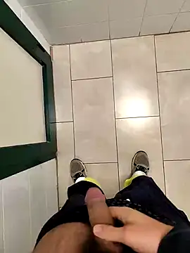 Snapshot of coppiapazza chatting on December 2, 6:20 am coppiapazza online show from December 2, 6:20 am