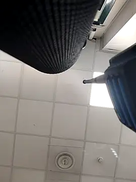 Snapshot of coppiapazza chatting on January 5, 9:26 am coppiapazza online show from January 5, 9:26 am