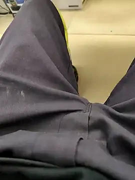 Snapshot of coppiapazza chatting on January 19, 12:06 pm coppiapazza online show from January 19, 12:06 pm