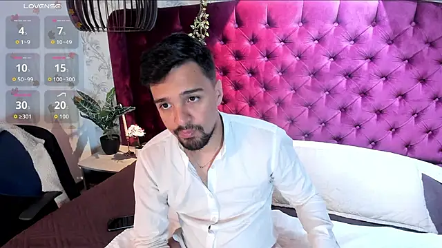 Snapshot of Edward_max chatting on February 27, 3:50 am Edward max online show from February 27, 3:50 am