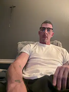 Snapshot of mike_hawks_nice chatting on February 22, 4:51 pm mike hawks nice online show from February 22, 4:51 pm