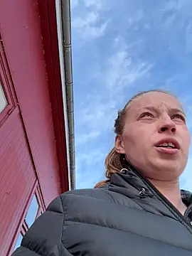 Hr Frk Olsen online show from March 17, 11:57 am