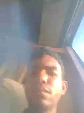 Snapshot of Reynold2608 chatting on July 11, 12:08 pm Reynold2608 online show from July 11, 12:08 pm
