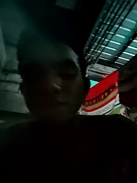 Snapshot of Reynold2608 chatting on July 27, 4:19 am Reynold2608 online show from July 27, 4:19 am