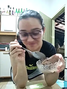 Snapshot of sobresalinaa chatting on April 21, 11:29 pm sobresalinaa online show from April 21, 11:29 pm