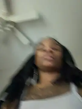 Snapshot of Sexyy_Tiffany3 chatting on February 23, 4:54 am Sexyy Tiffany3 online show from February 23, 4:54 am