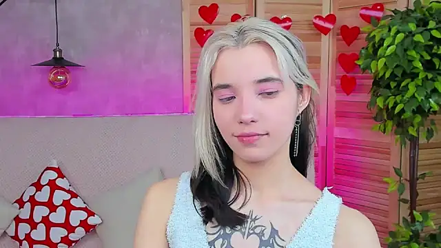 Snapshot of as1an_girlfriend chatting on February 24, 7:11 am as1an girlfriend online show from February 24, 7:11 am