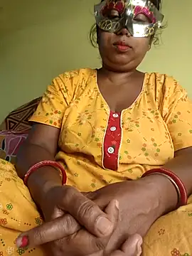Snapshot of tinabhabhi chatting on April 24, 9:56 am tinabhabhi online show from April 24, 9:56 am