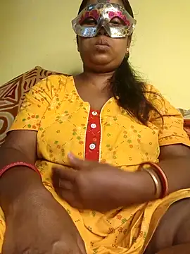 Snapshot of tinabhabhi chatting on April 28, 9:47 am tinabhabhi online show from April 28, 9:47 am