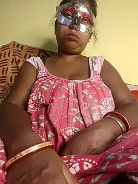 Snapshot of tinabhabhi chatting on May 29, 10:35 am tinabhabhi online show from May 29, 10:35 am