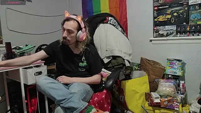 tallnerdyguy online show from May 11, 2:17 am