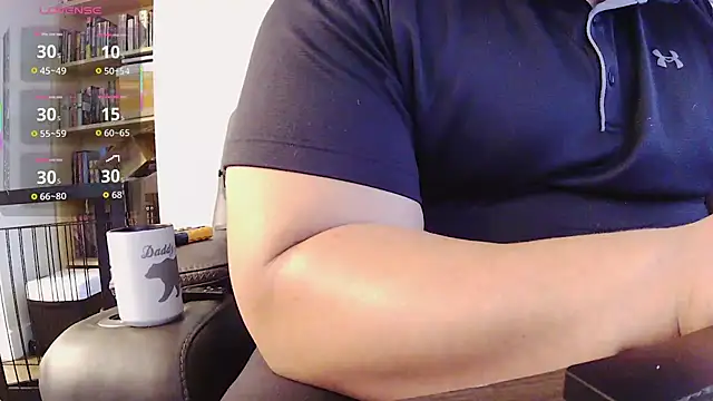 Strong Bear89 online show from October 2, 2:13 pm