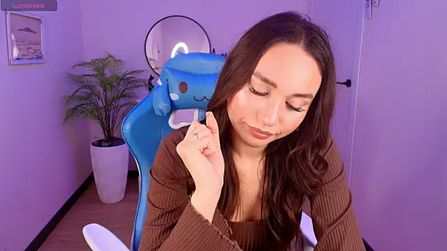 margeriTirell online show from September 27, 8:19 am