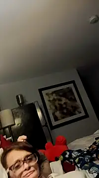 Snapshot of ivylee31 chatting on January 12, 7:21 am ivylee31 online show from January 12, 7:21 am