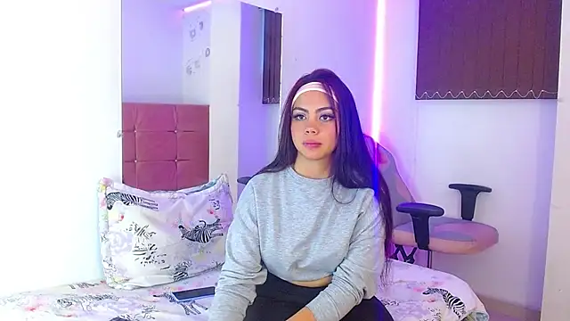 Snapshot of maribelsex303av chatting on January 12, 12:12 pm maribelsex303av online show from January 12, 12:12 pm