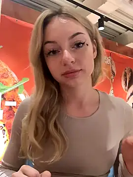 Snapshot of melissa_grr chatting on December 2, 11:56 am melissa grr online show from December 2, 11:56 am