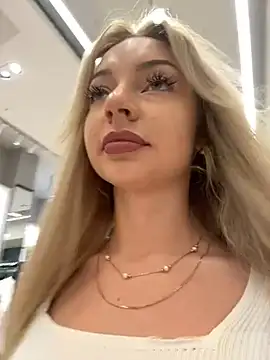 Snapshot of melissa_grr chatting on December 4, 12:25 pm melissa grr online show from December 4, 12:25 pm