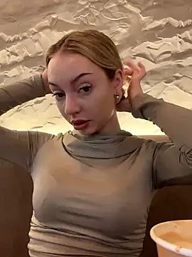 Snapshot of melissa_grr chatting on December 6, 11:22 am melissa grr online show from December 6, 11:22 am