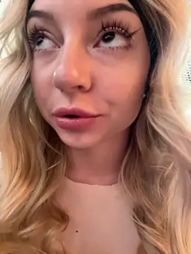 Snapshot of melissa_grr chatting on December 23, 11:36 am melissa grr online show from December 23, 11:36 am