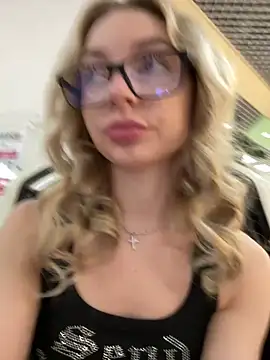 Snapshot of melissa_grr chatting on December 28, 11:19 am melissa grr online show from December 28, 11:19 am