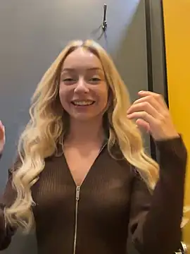 Snapshot of melissa_grr chatting on January 24, 1:25 pm melissa grr online show from January 24, 1:25 pm