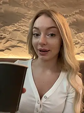 Snapshot of melissa_grr chatting on February 6, 11:32 am melissa grr online show from February 6, 11:32 am