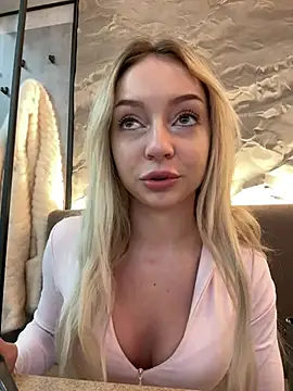 Snapshot of melissa_grr chatting on February 8, 10:29 am melissa grr online show from February 8, 10:29 am