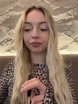 Snapshot of melissa_grr chatting on February 13, 11:39 am melissa grr online show from February 13, 11:39 am