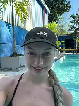 Snapshot of melissa_grr chatting on March 15, 10:35 am melissa grr online show from March 15, 10:35 am