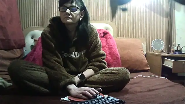 AlanaLaDream online show from February 9, 2:32 pm